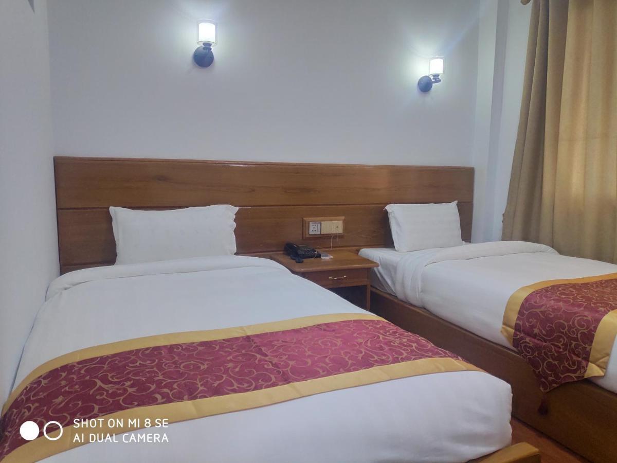 Mandalar May One Hotel Mandalay Eksteriør billede