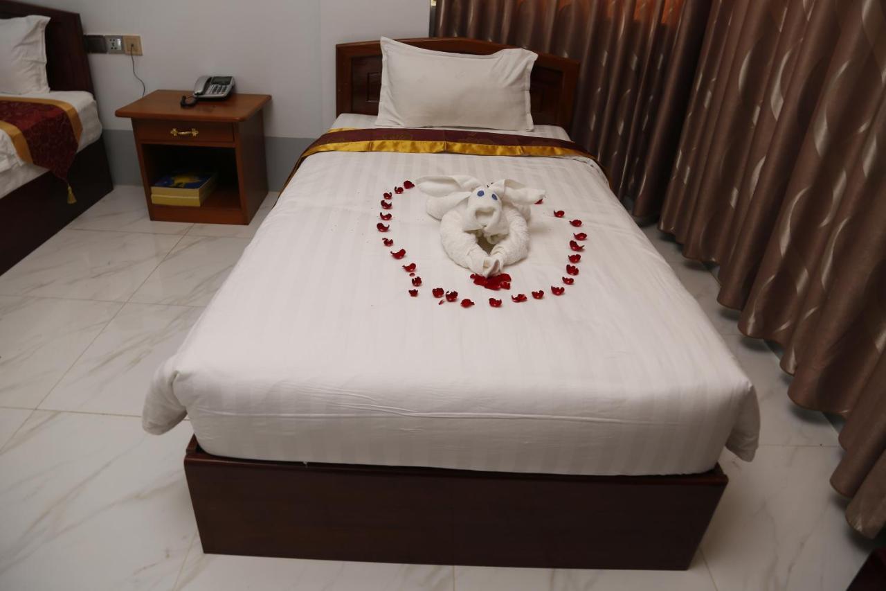 Mandalar May One Hotel Mandalay Eksteriør billede
